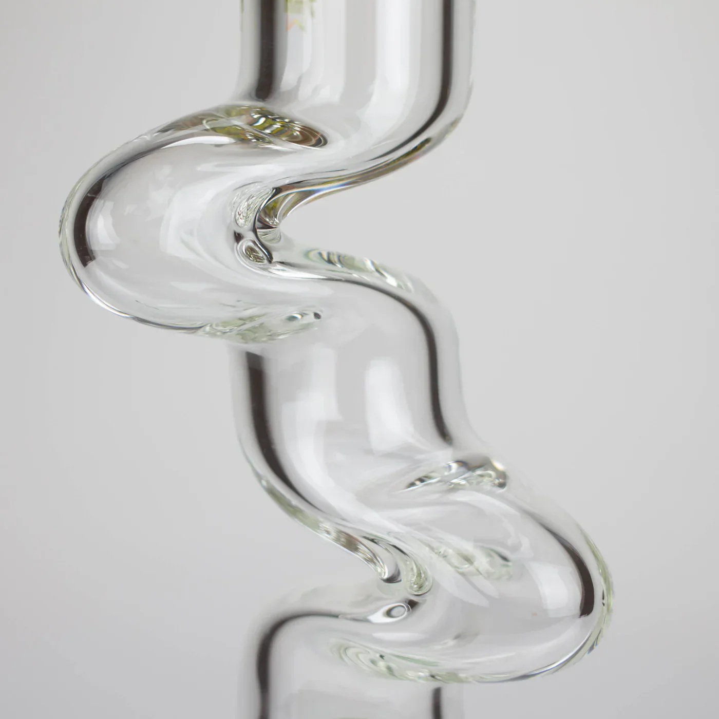 Kush 17" Zig-Zag Rasta Glass Bong - Image 2